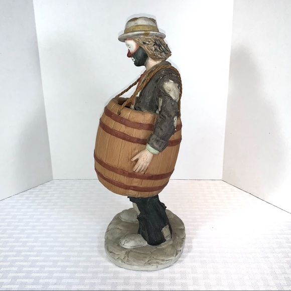 Emmett Kelly Jr. collectible figure limited number Over A Barrel clown 1930’s - Picture 2 of 8